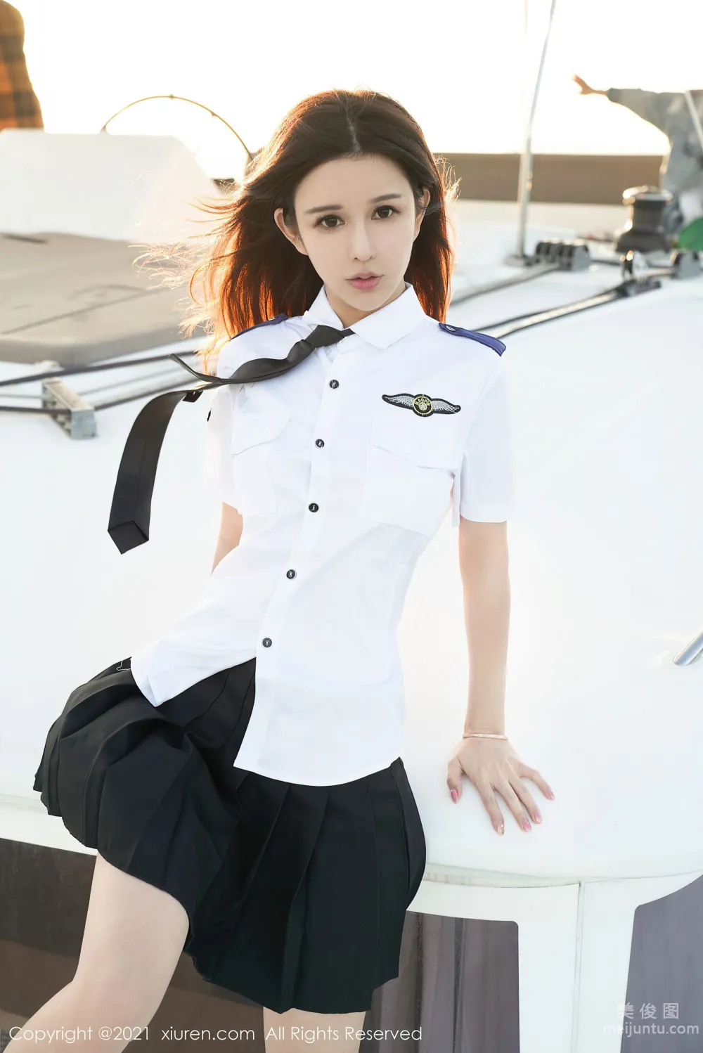 [秀人XIUREN] No.3663 萌漢藥&amp;張雨萌 - 海上遊艇姓感制服系列 42