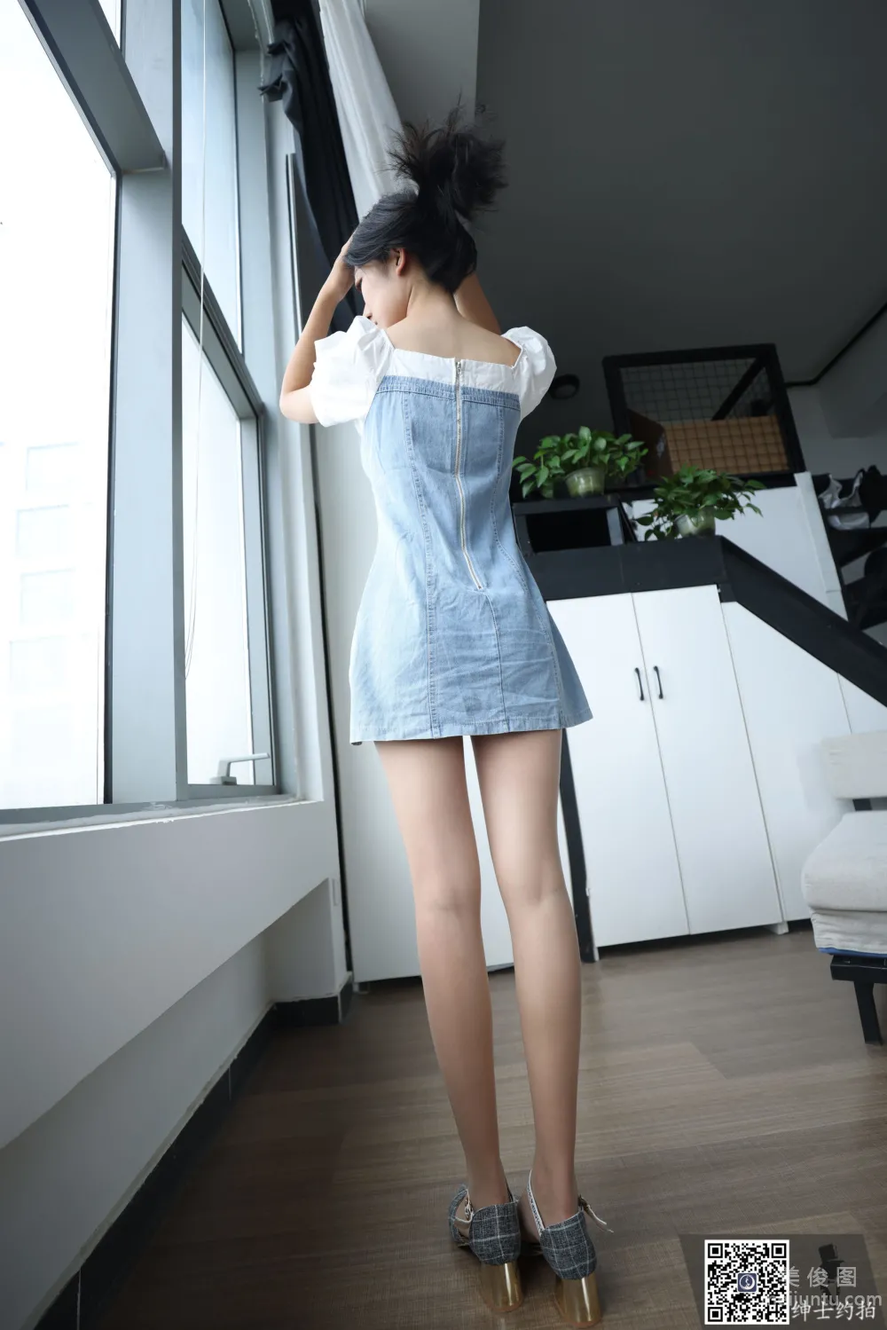 [紳士約拍] SS022 帆帆 清純少女美腿寫真 1