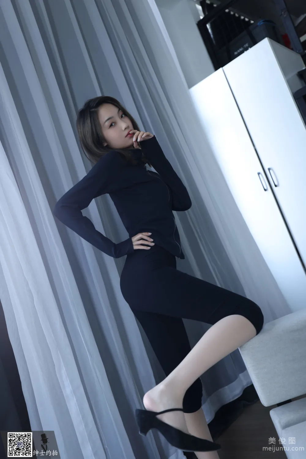 [绅士约拍] SS015 霖霖 长腿美脚写真34