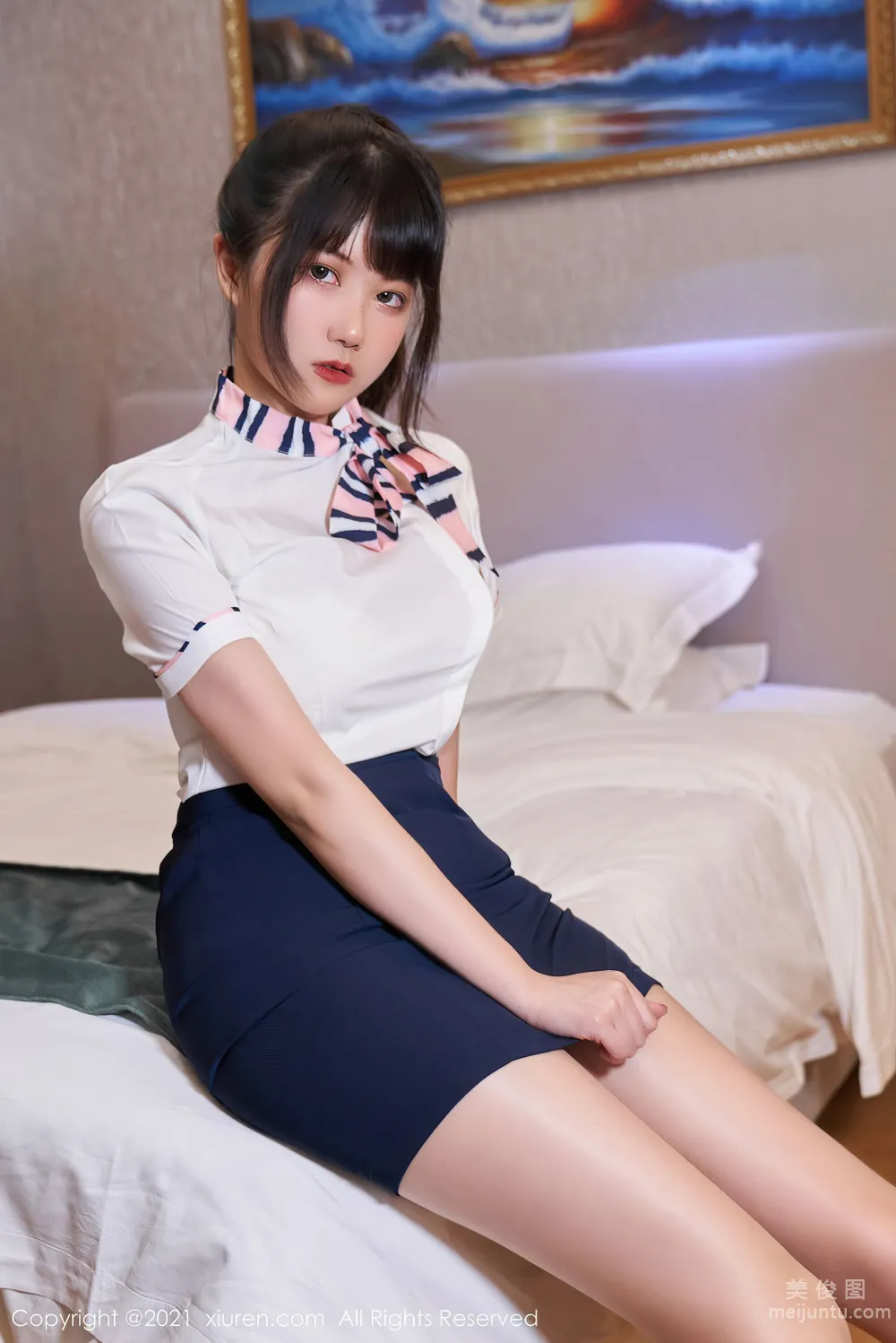 [秀人XIUREN] No.3667 夏可馨amii - 姓感職業制服OL系列 32