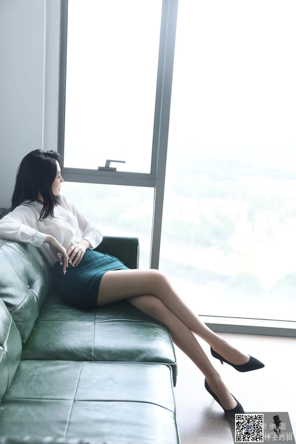[绅士约拍] SS011 依婷 肉丝美腿写真套图7