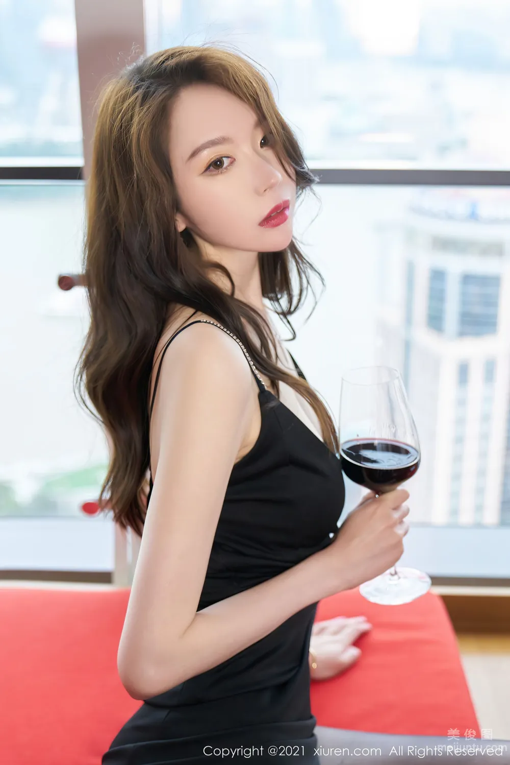 [秀人XIUREN] No.3642 夢心月 - 與女神舉杯共飲系列 16