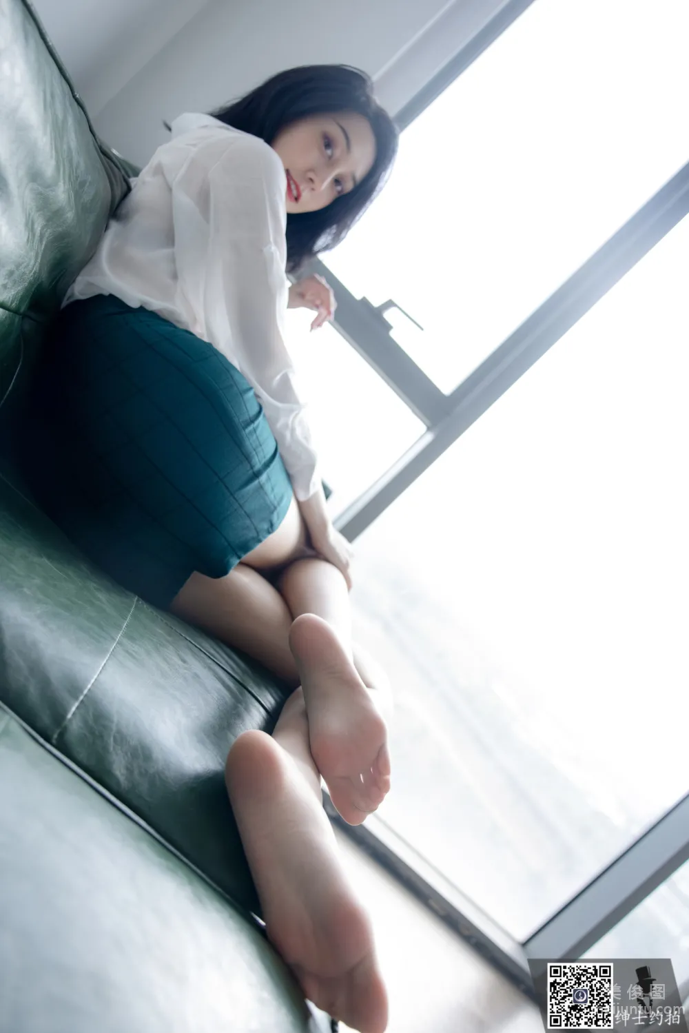 [绅士约拍] SS011 依婷 肉丝美腿写真套图35