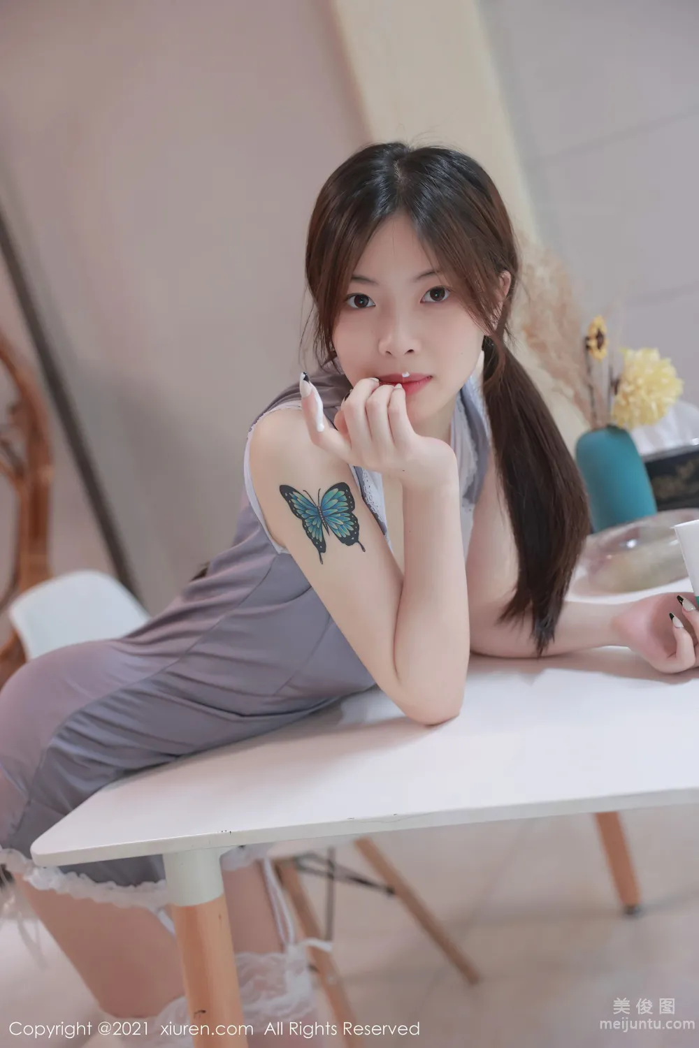 [秀人XIUREN] No.3622 明日花桃桃 - 經典溫柔可人的女仆裝系列 9