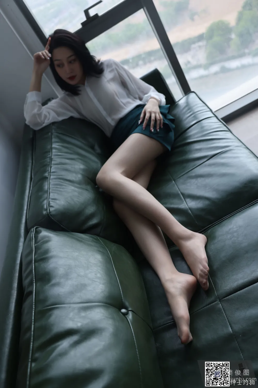 [绅士约拍] SS011 依婷 肉丝美腿写真套图16