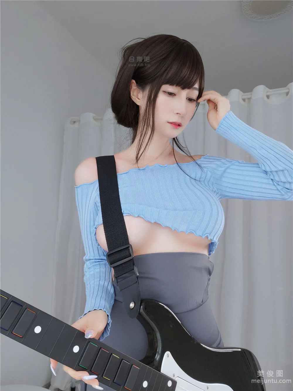 [網紅COSER寫真] 白銀 - 吉他妹妹 12