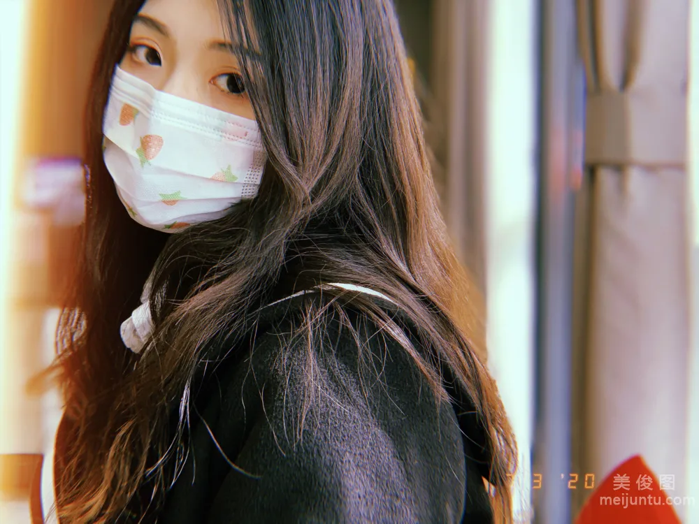 [网红COSER写真] 一米八的大梨子 - 冬日女友 套图3