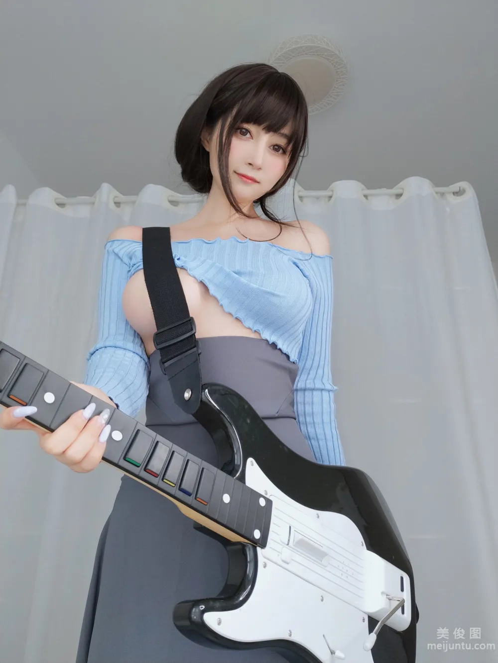 [網紅COSER寫真] 白銀 - 吉他妹妹 40