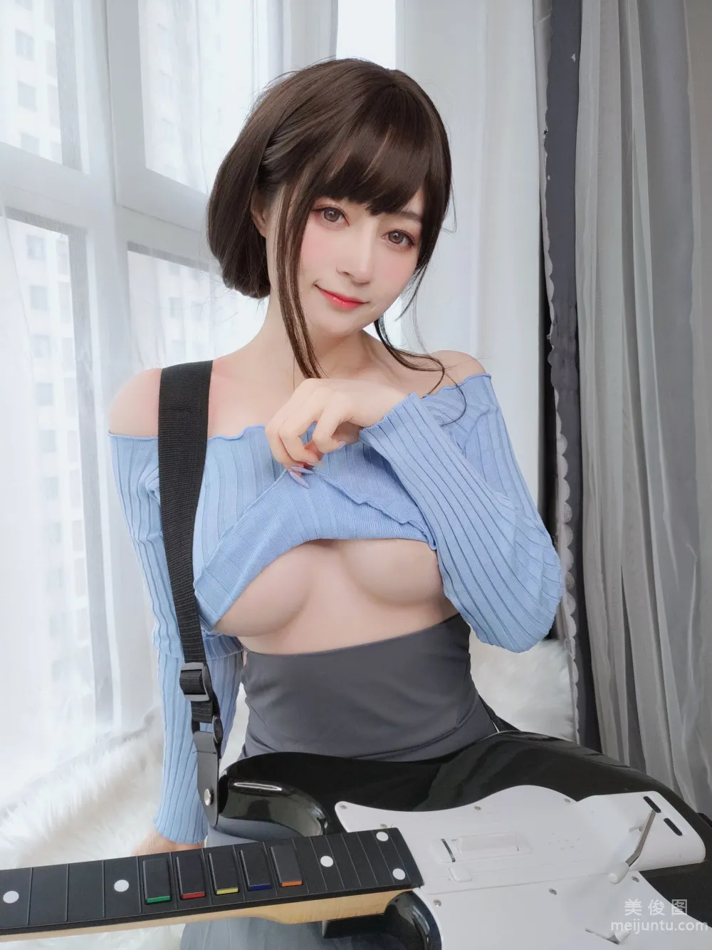 [網紅COSER寫真] 白銀 - 吉他妹妹 26