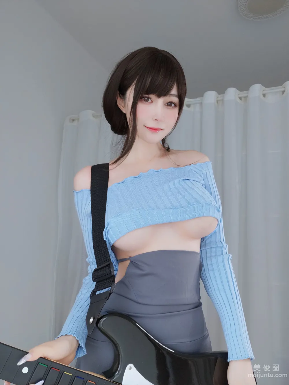 [網紅COSER寫真] 白銀 - 吉他妹妹 6