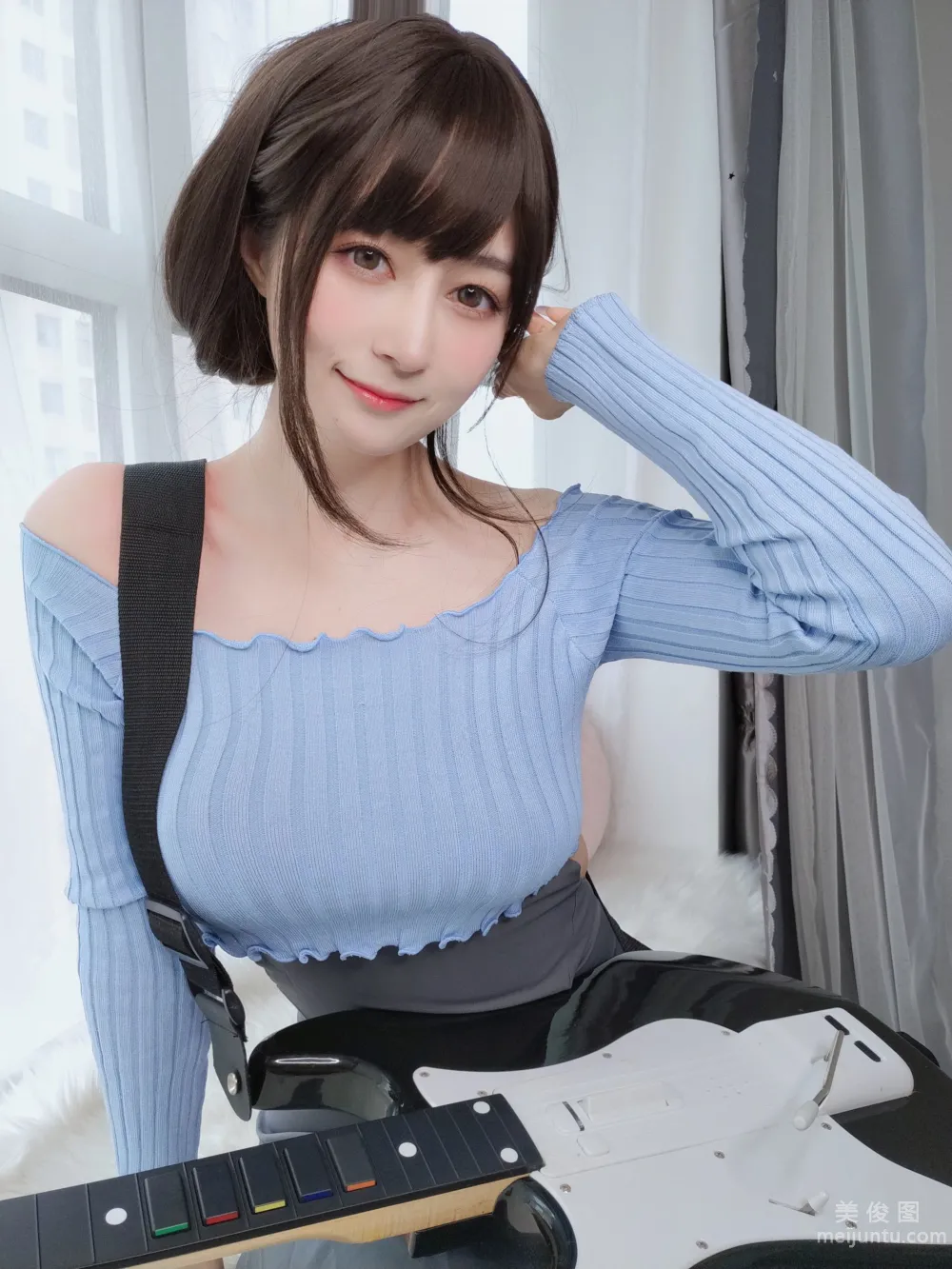 [網紅COSER寫真] 白銀 - 吉他妹妹 27