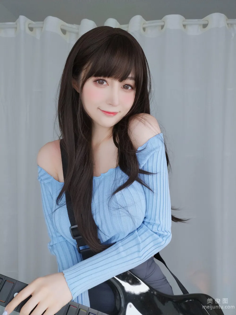 [網紅COSER寫真] 白銀 - 吉他妹妹 65