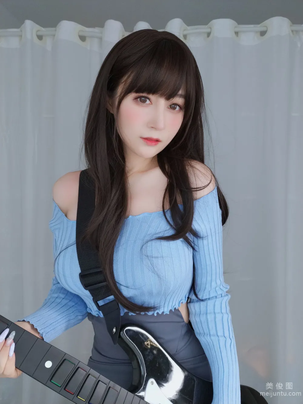 [網紅COSER寫真] 白銀 - 吉他妹妹 61