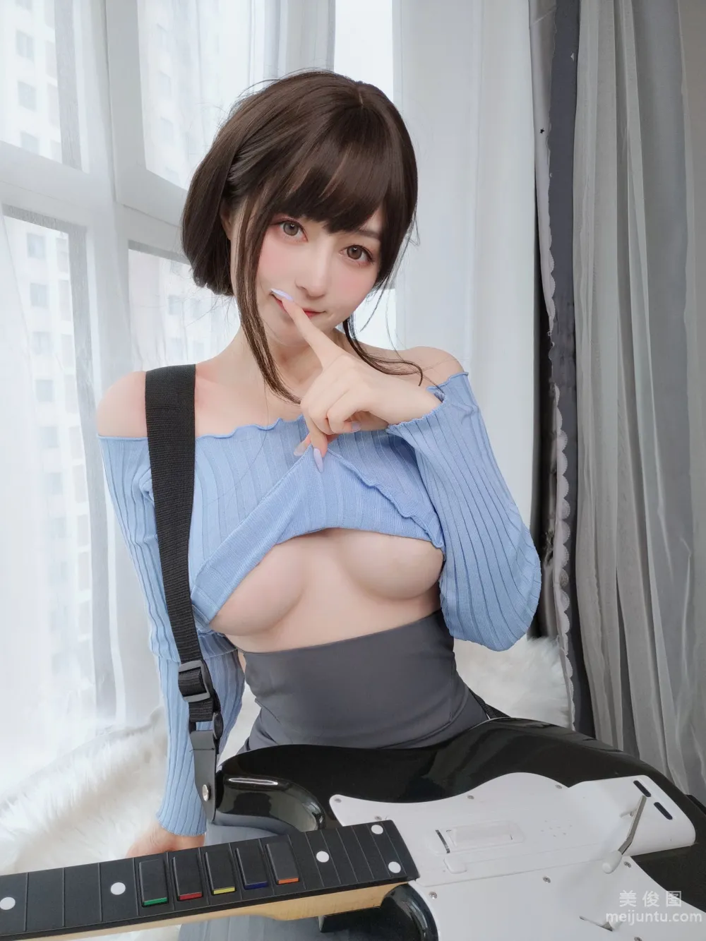 [網紅COSER寫真] 白銀 - 吉他妹妹 28