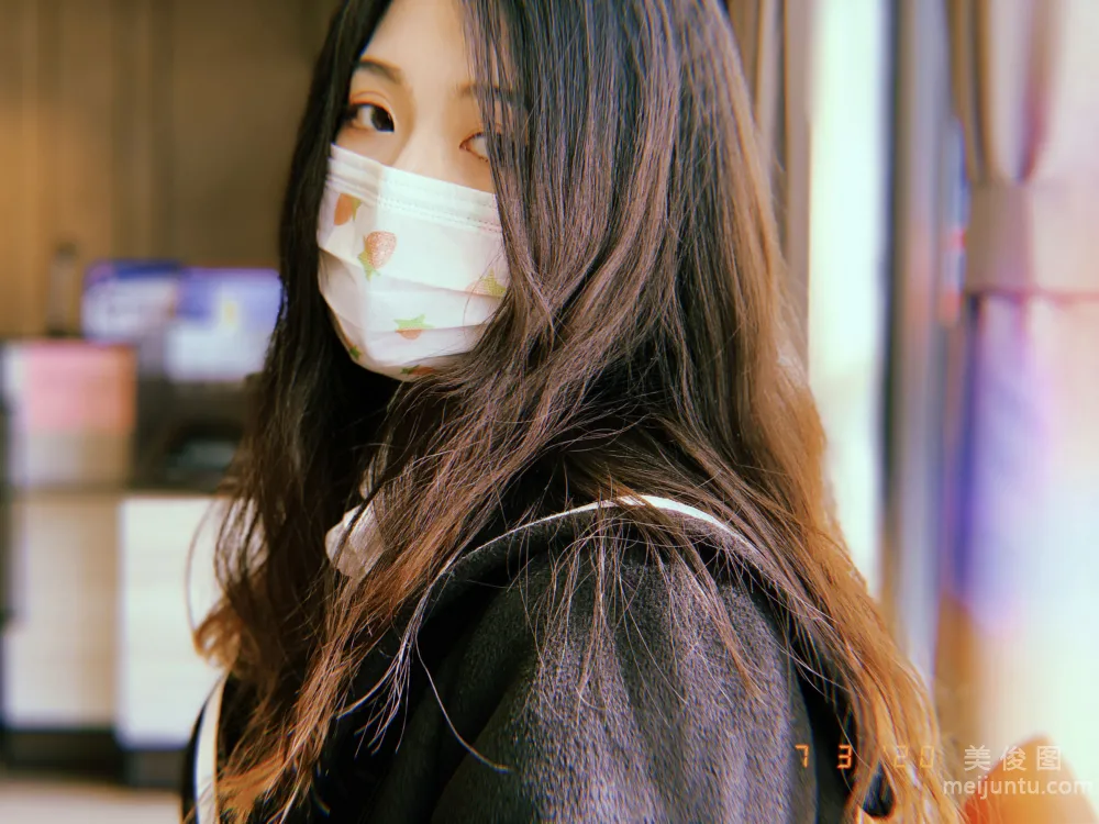 [网红COSER写真] 一米八的大梨子 - 冬日女友 套图2