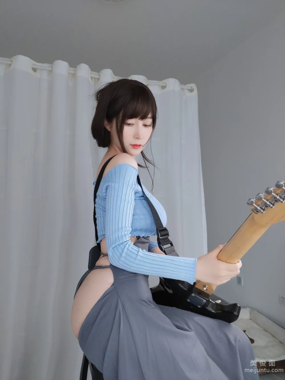 [網紅COSER寫真] 白銀 - 吉他妹妹 46