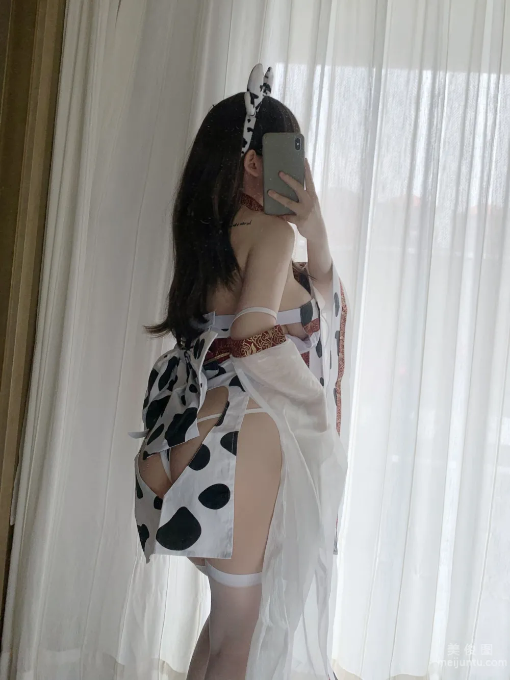 [網紅COSER寫真] 是依醬呀 - 牛牛和服 2