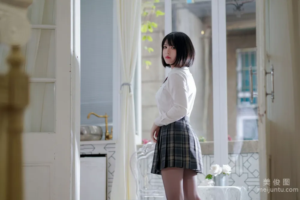 [網紅COSER寫真] 半半子 - 彼女の制服姿が好き 52