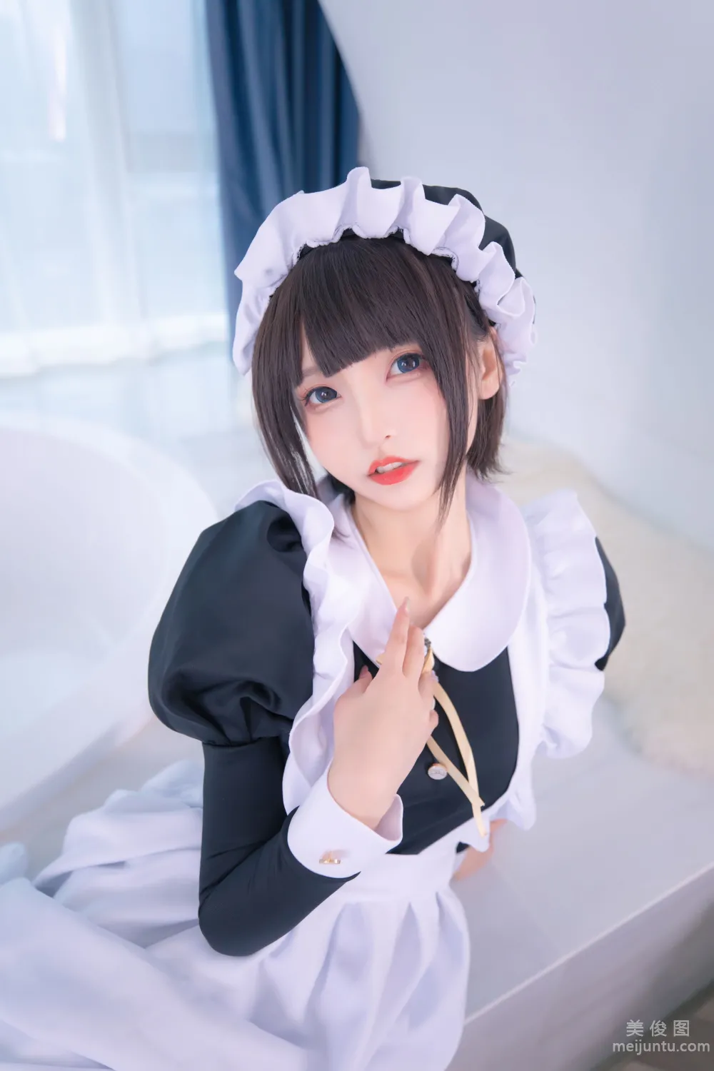 [网红COSER写真] 萝莉神楽板真冬 之 愛のラビリンス21