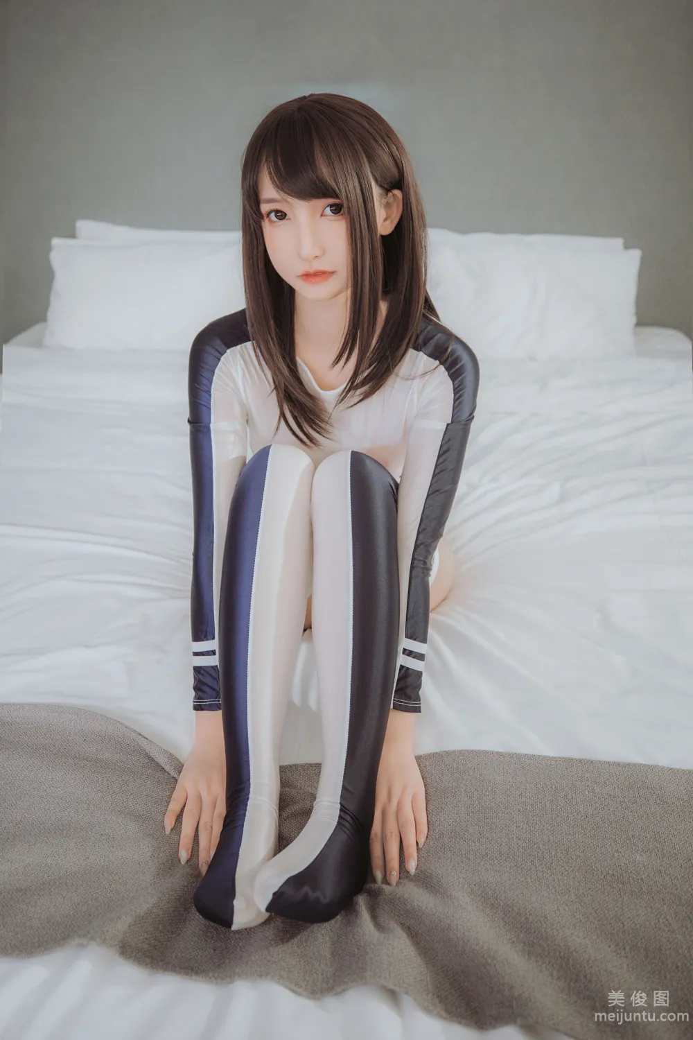[网红COSER写真] 萝莉神楽板真冬 之 水之形214