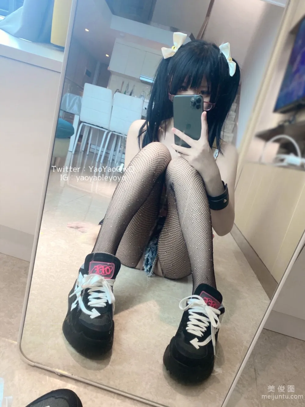 [網紅COSER寫真] 搖搖樂yoyo fantia まず自分撮りを見る…… 9