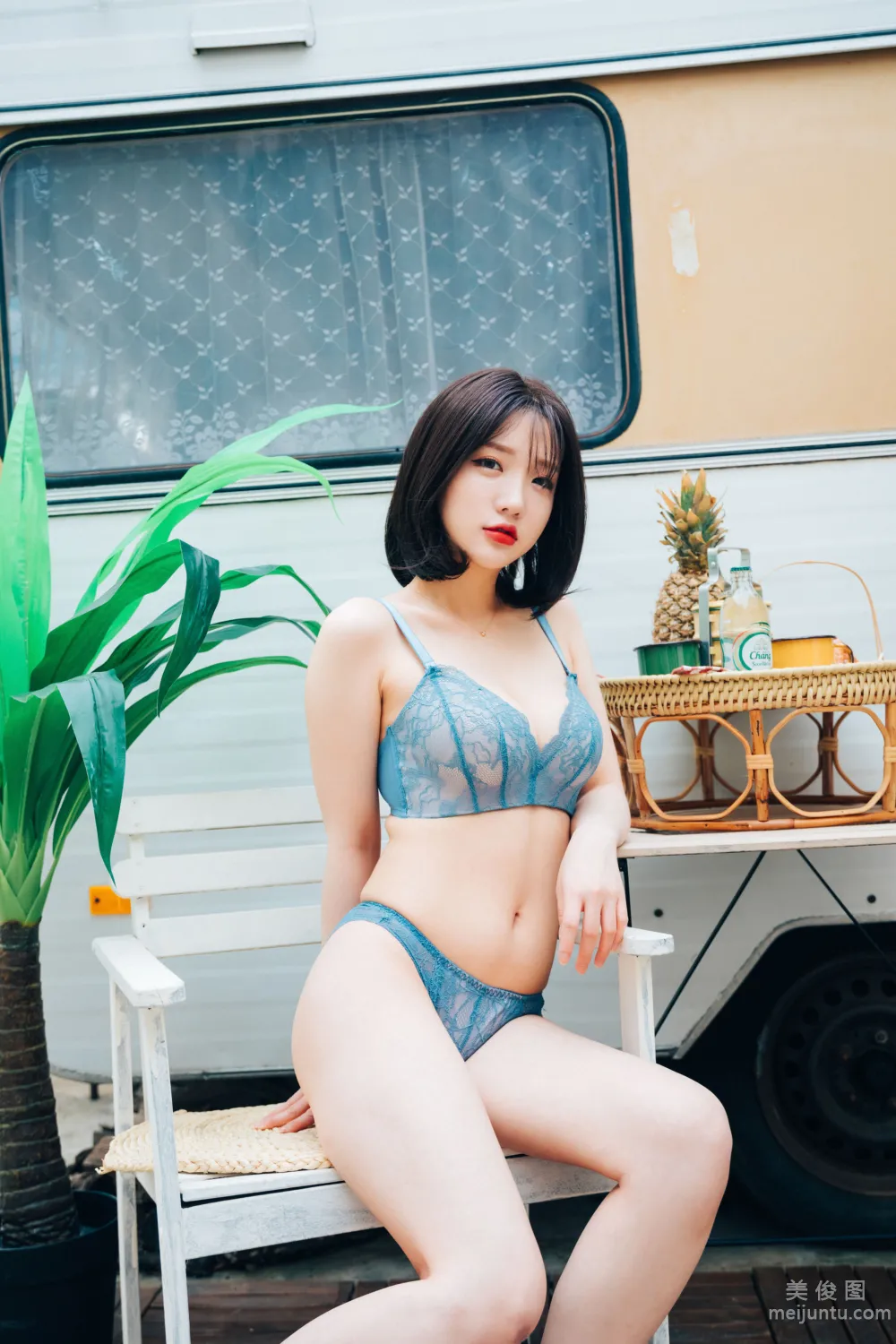 [LOOZY]  Yeeun - Summer Caravan16