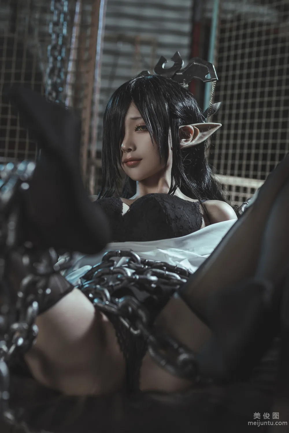 [網紅COSER寫真] 蠢沫沫 - 黑獸女王 OL制服 套圖 38