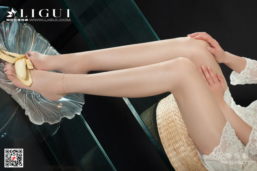 [麗櫃Ligui] 2021.10.03 Model 小戈 絲足美腿套圖 50