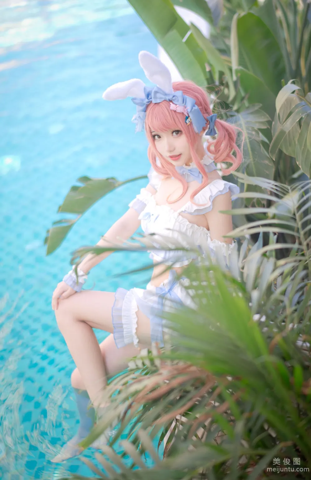 [網紅COSER寫真] 花柒Hana - 夏日甜芯 泳裝 套圖 36