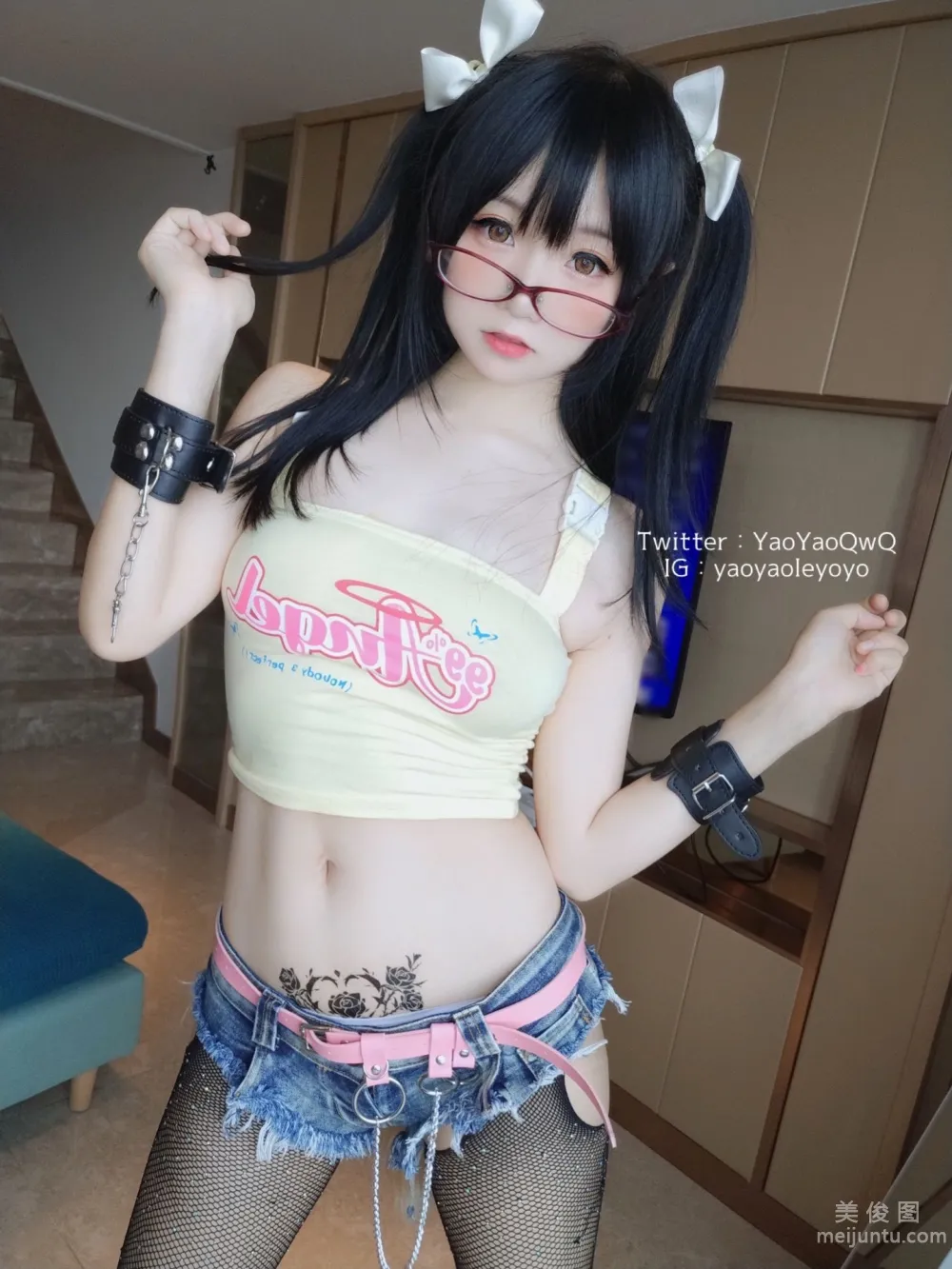 [網紅COSER寫真] 搖搖樂yoyo fantia まず自分撮りを見る…… 17