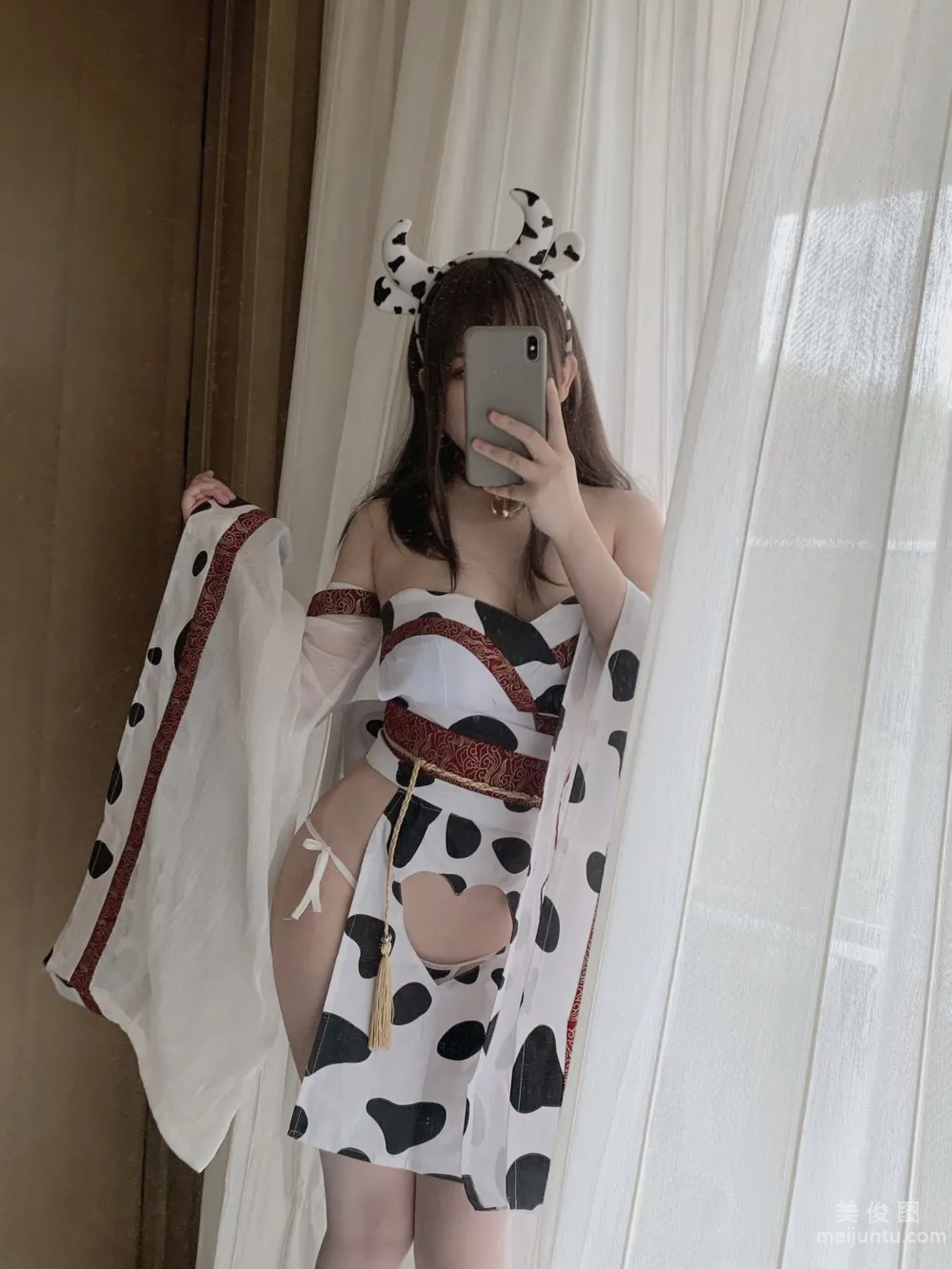 [網紅COSER寫真] 是依醬呀 - 牛牛和服 7