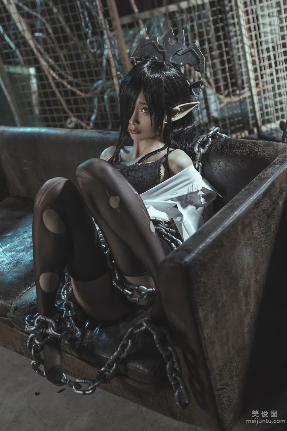 [網紅COSER寫真] 蠢沫沫 - 黑獸女王 OL制服 套圖 36