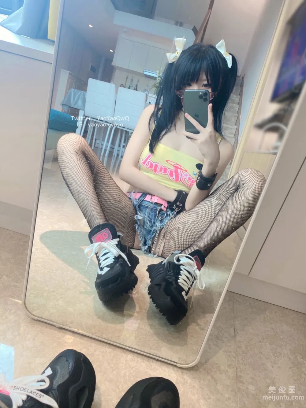[網紅COSER寫真] 搖搖樂yoyo fantia まず自分撮りを見る…… 8