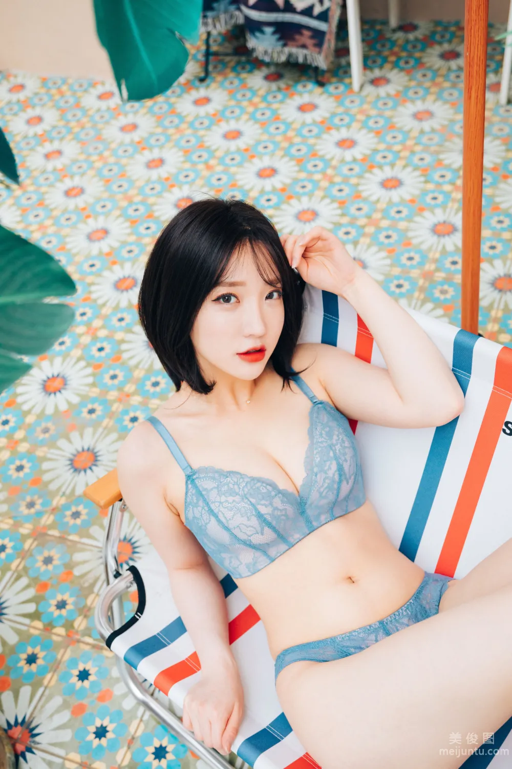 [LOOZY]  Yeeun - Summer Caravan35