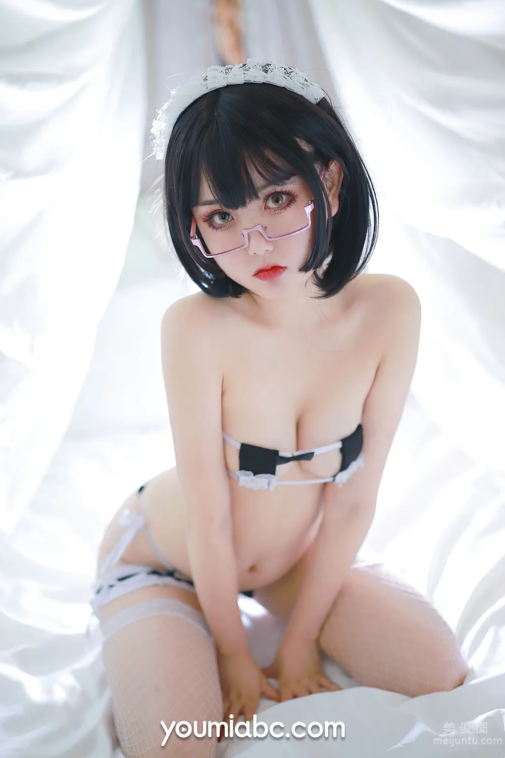 [尤蜜YouMiabc]  您的蛋蛋 - 比基尼女偶18