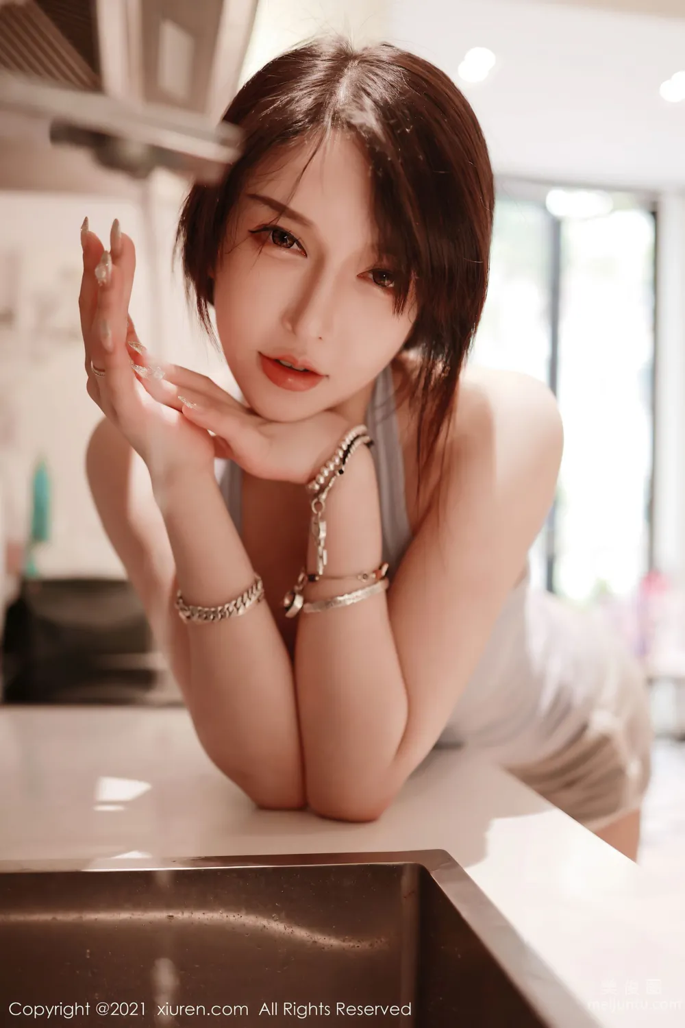 [秀人XiuRen] No.3706 玉兔miki - 出差劇情主題系列 14