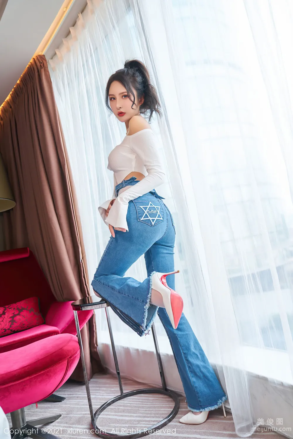 [秀人XiuRen] No.3720 Emily尹菲 - 獨特魅力的率性牛仔褲 7