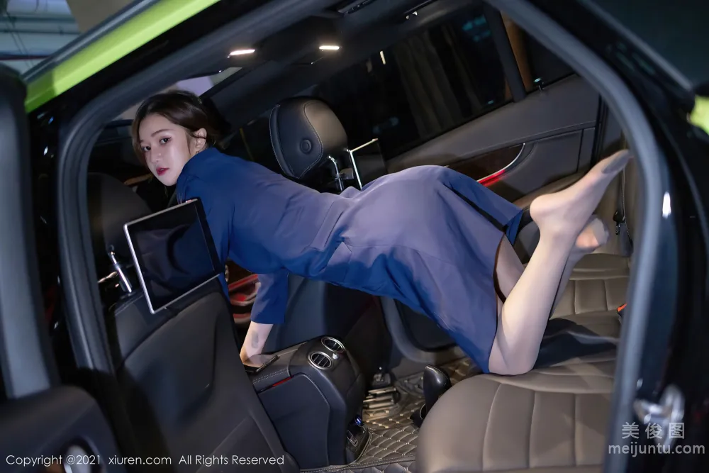 [秀人XiuRen] No.3717 文芮jeninfer - 職業空姐制服系列 18