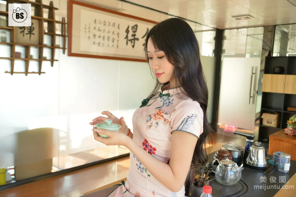 [我絲你想] MX014 美西 - 新來的女助理4 60