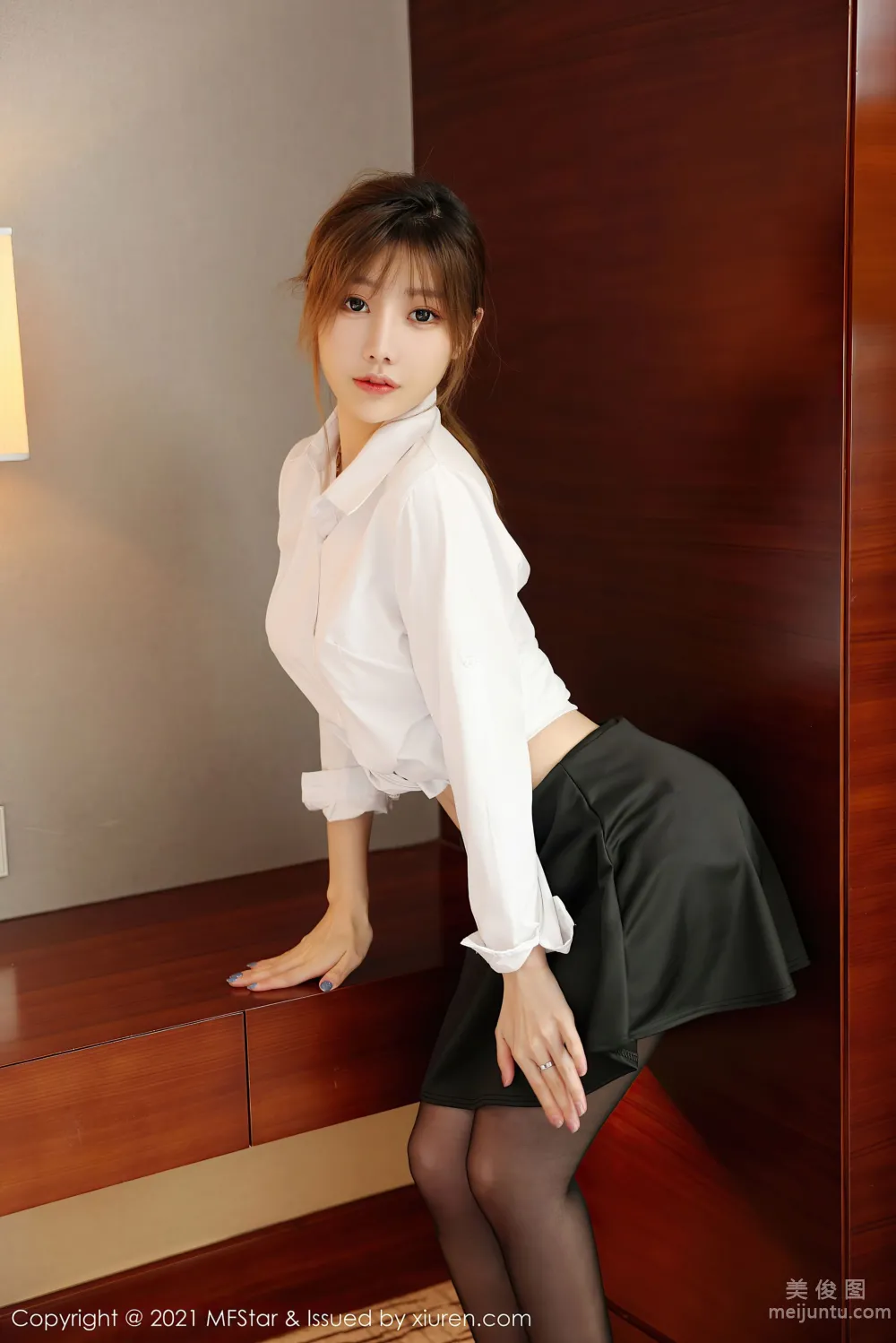 [模範學院MFStar] Vol.525 李穎煊baby - 經典的白襯衫嘿絲系列 3