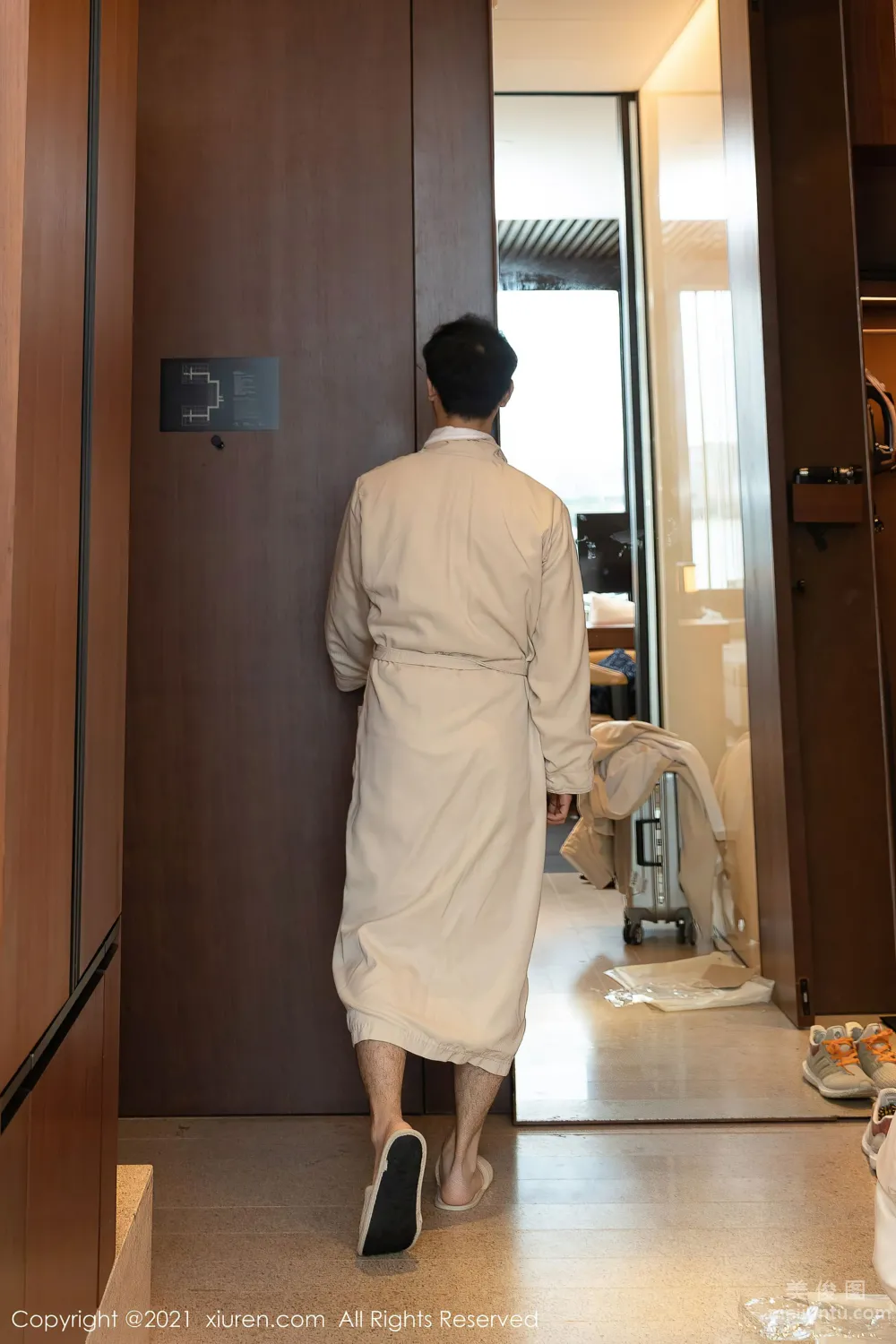 [秀人XiuRen] No.3679 玥兒玥er - 酒店修理工劇情主題系列 5