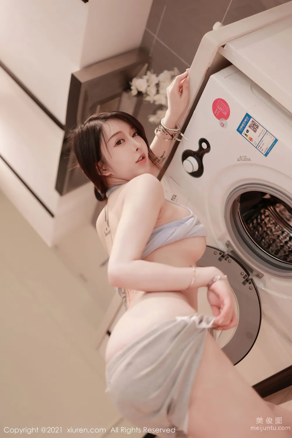 [秀人XiuRen] No.3706 玉兔miki - 出差劇情主題系列 26