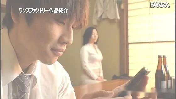 WAAA-033：佐山愛出差時定制的硬性睡眠計劃
