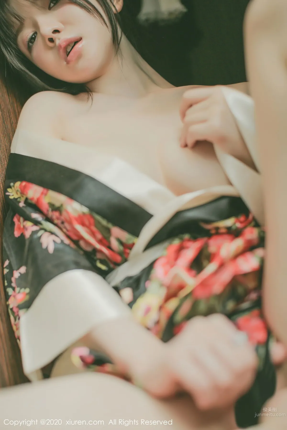 [XiuRen] 2020.09.21 No.2581 糯美子Mini 35