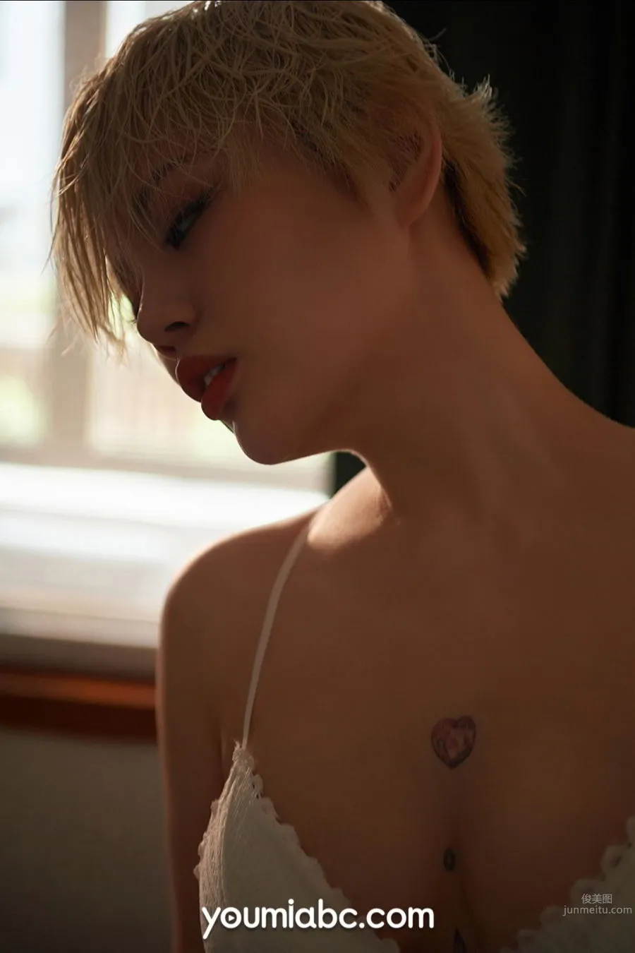 YouMi尤蜜 2020.09.23 Heidi 撩撥の溫柔 23
