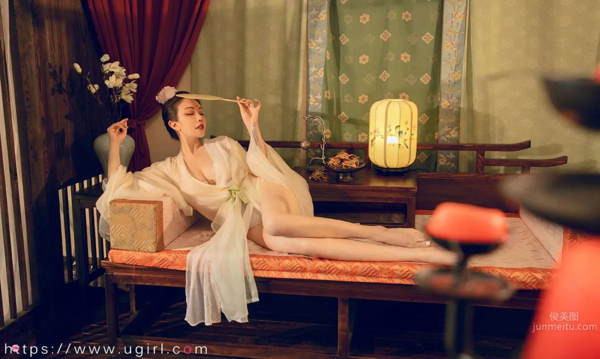 花滿月夜的妮小妖 少女側卧情郎愁多 20