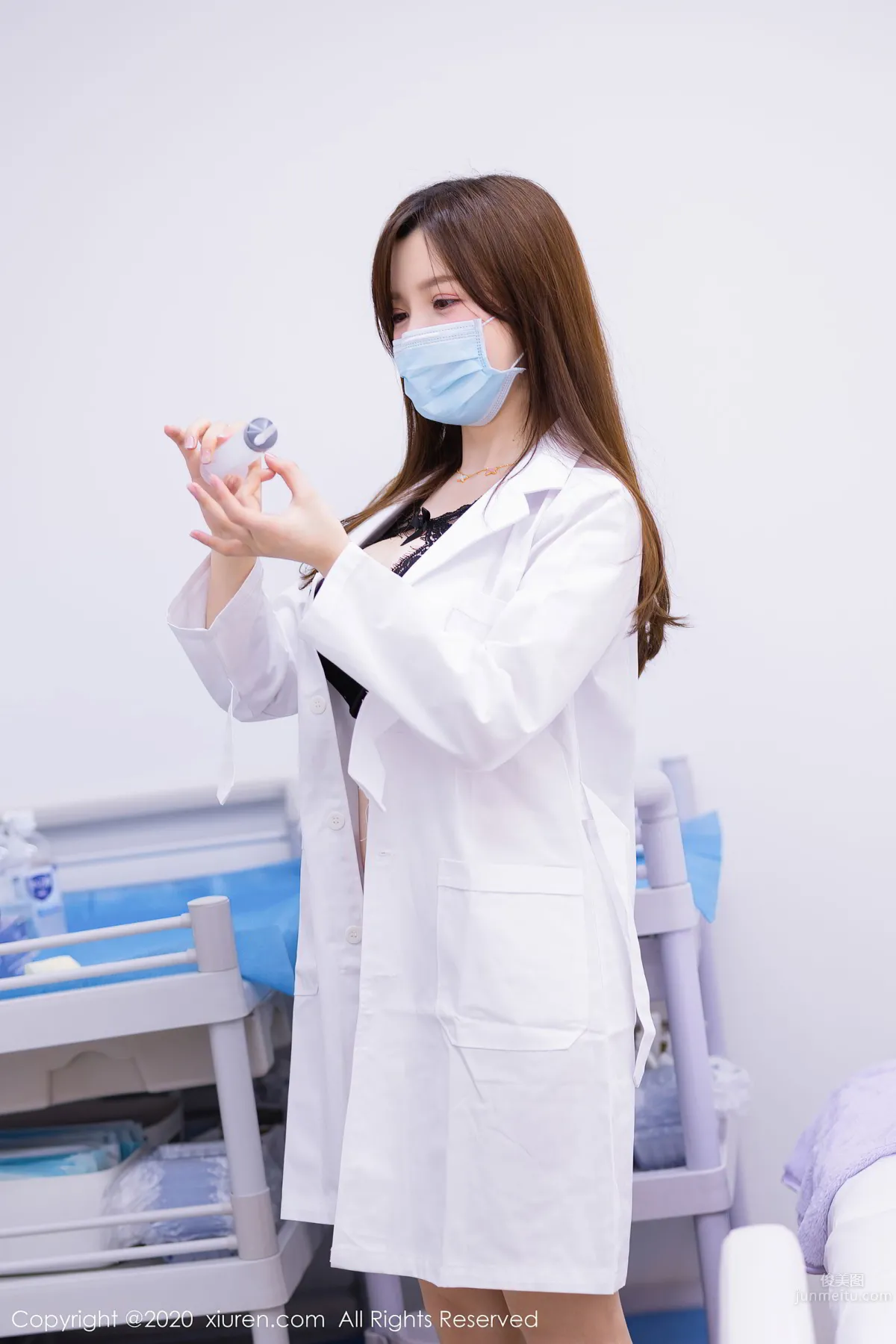 [XiuRen] 2020.08.12 No.2434 糯美子Mini 24