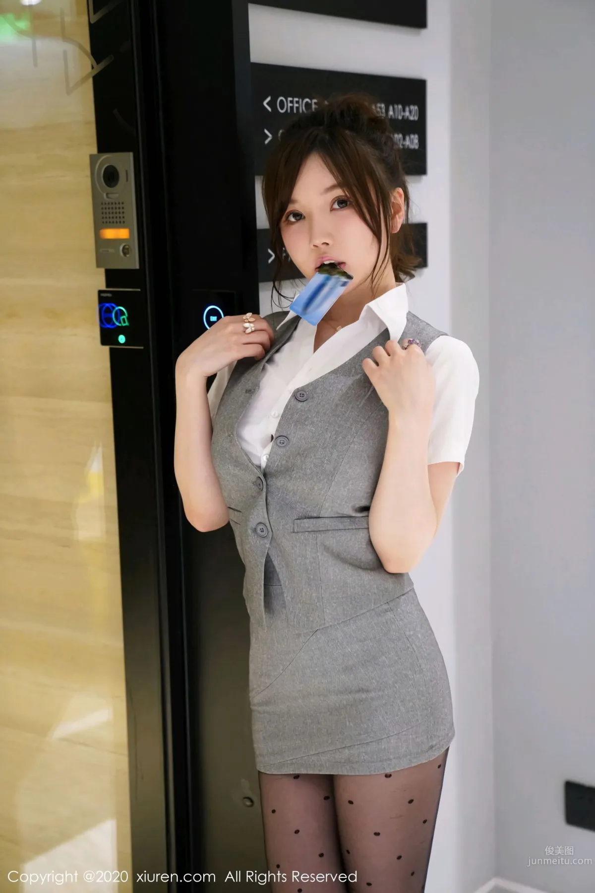 [XiuRen] 2020.07.14 No.2326 糯美子Mini 8