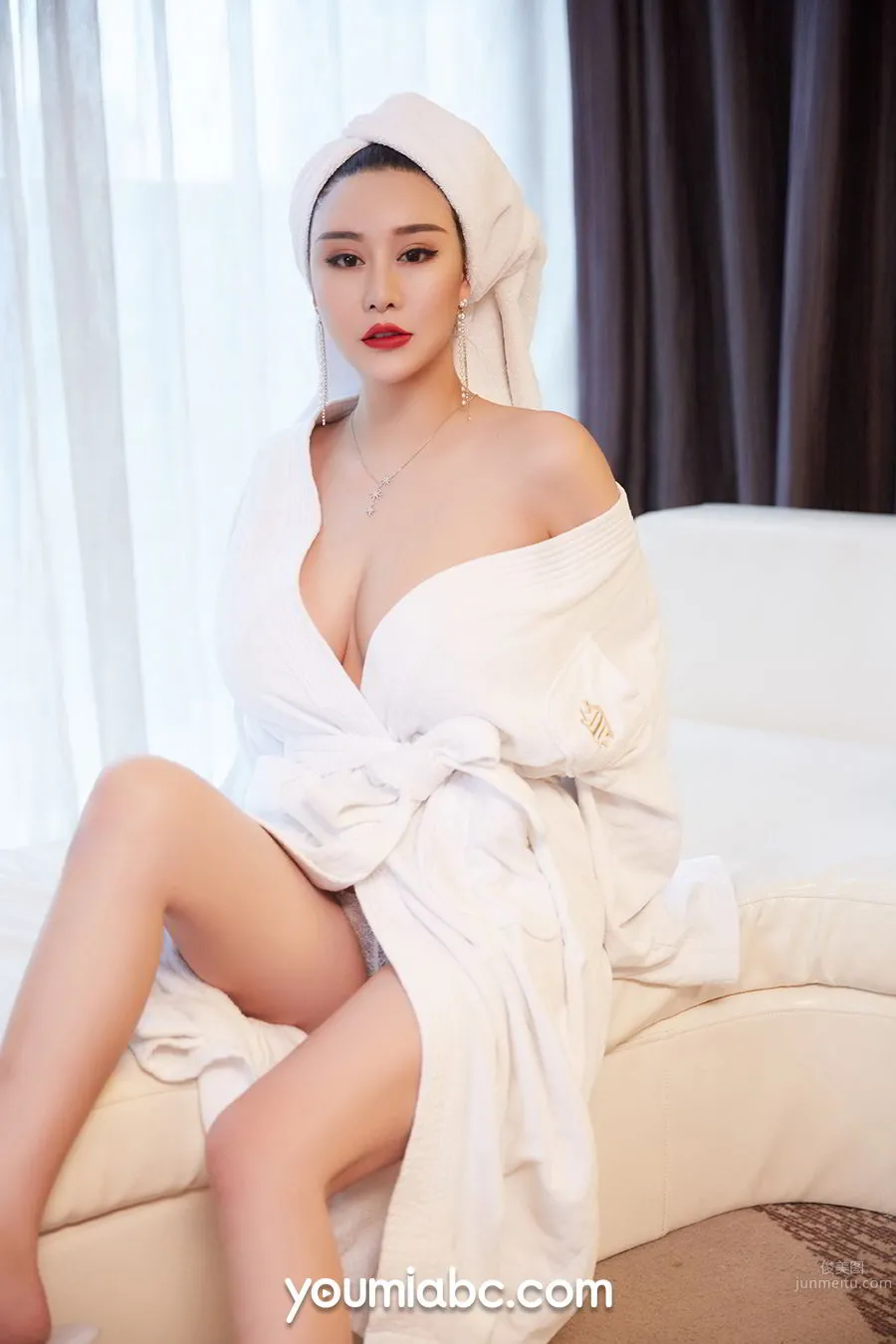 尤蜜Youmi 2019.09.25 歐派女皇 費若拉 11