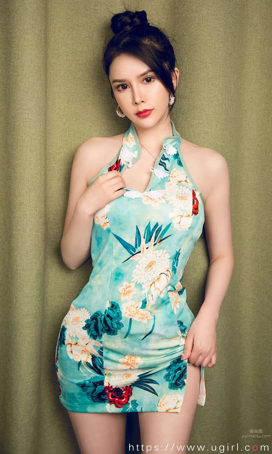 李麗莎高叉旗袍 大小姐的裙擺 24
